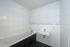  **Renovierte 3-Raum-Dachgeschosswohnung mit Balkon in Sudenburg** – Halberstädter Straße 48, 39112 Sudenburg, Magdeburg – Vorschaubild 8