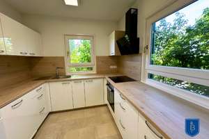 Ihr Rückzugsort im Grünen mit Kaminofen, Loggia und herrlicher Aussicht – Die vollständige Adresse der Immobilie erhältst du vom Anbieter., 72574 Bad Urach – Vorschaubild 6