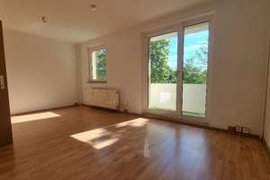 tolle 2 Zimmer Wohnung im grünen mit Balkon – Am Stadtpark 26, 9120 Helbersdorf, Chemnitz – Vorschaubild 3
