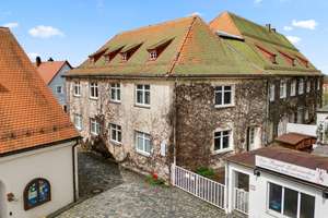 Historisches Schmuckstück! Wohnhaus in zentraler Innenstadtlage mit denkmalgeschütztem Fabrikgebäude – Die vollständige Adresse der Immobilie erhältst du vom Anbieter., 95473 Creußen – Vorschaubild 4