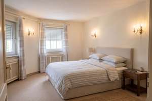 Charming Country-Style Villa in an Exclusive Park Setting - AC garage fitted kitchen yard – Die vollständige Adresse der Immobilie erhältst du vom Anbieter., 65817 Eppstein – Vorschaubild 16