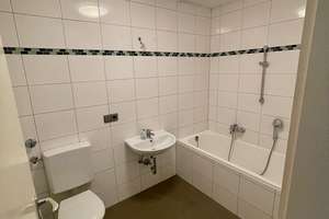 Helle 3-Zimmer-Wohnung mit Blick ins Grüne, überdachtem Balkon, Aufzug und TG in Nürnberg-Langwasser – Wettersteinstraße -, 90471 Langwasser Nordwest, Nürnberg – Vorschaubild 10