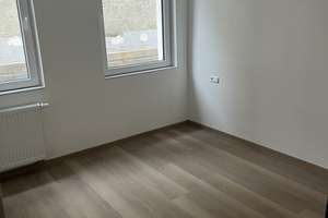 Zuhause mit 2 Zimmern in Stuttgart Untertürkheim – Stubaier Straße 26, 70327 Untertürkheim (Ortsteil), Stuttgart – Vorschaubild 3