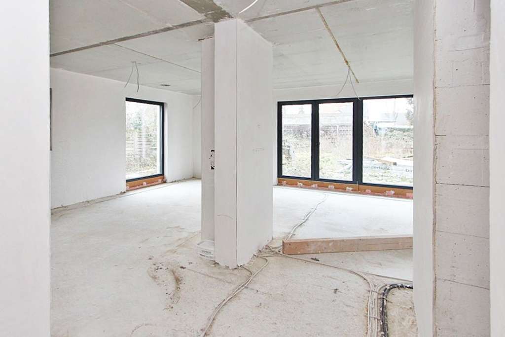 Immobilie in Schulzendorf - Großes Architekten-Ausbauhaus in Schulzendorf zu verkaufen - Bild 3