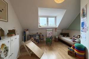 Wohnen über den Dächern von Ettlingen – 4-Zimmer-Dachgeschosswohnung mit traumhafter Terrasse. – Die vollständige Adresse der Immobilie erhältst du vom Anbieter., 76275 Ettlingen – Vorschaubild 10