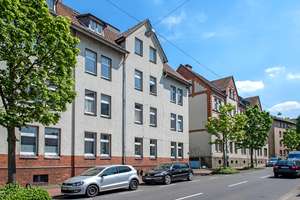 Charmante 4-Zimmer-Altbauwohnung im denkmalgeschützten Altbau