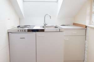Schöne Dachgeschosswohnung ab sofort frei – Die vollständige Adresse der Immobilie erhältst du vom Anbieter., 65203 Mainz-Amöneburg, Wiesbaden – Vorschaubild 4