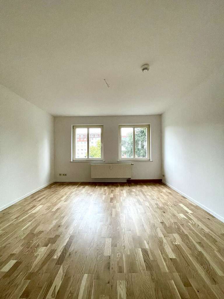 Für Eigennutzer oder Kapitalanleger! Sanierte 3-Raum-Wohnung im schönen Heidenau bei Dresden!