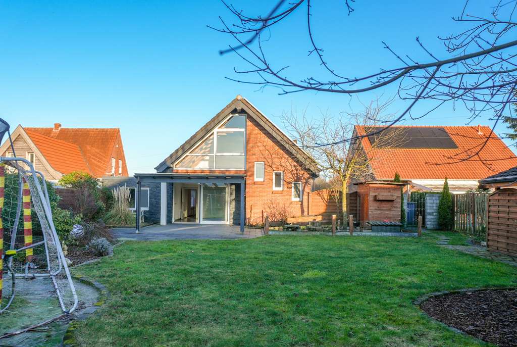 Immobilie in Nordhorn - Modernisiertes Wohnhaus in Nordhorn Stadtflur - Bild 1