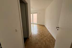 Stilvolle, sanierte 5-Zimmer-Wohnung in Offenbach am Main – 63065 Offenbach am Main – Vorschaubild 3