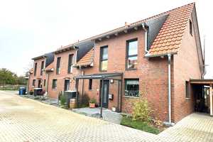 Schönes Reihenendhaus mit gehobener Ausstattung und Einbauküche zu verkaufen – Hildesheim (Kreis) – Vorschaubild 1