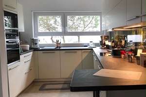 Viel Platz für den Alltag in diesem 5,5-Zimmer-Reihenendhaus in Bad Friedrichshall – Die vollständige Adresse der Immobilie erhältst du vom Anbieter., 74177 Bad Friedrichshall – Vorschaubild 2