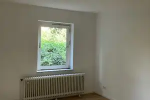 Helle 3-Zimmer-Wohnung mit großem Bad – Am Moorgraben 14, 38226 Salzgitter – Vorschaubild 2
