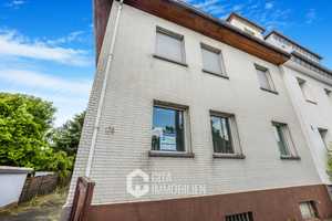 Mehrfamilienhaus mit 3 Wohneinheiten, großer Garage – Vollständig leerstehend – Offenbach am Main – Vorschaubild 1