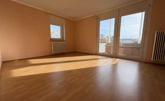 Moderne Wohnung mit zwei Balkonen und Tageslichtbad