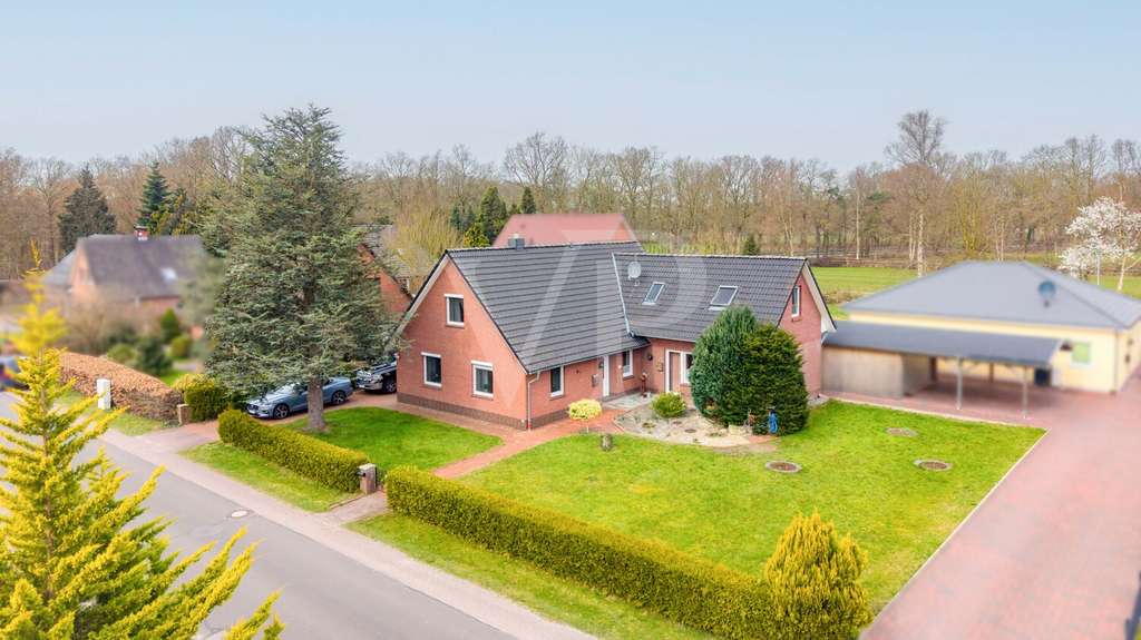 Immobilie in Hesel - Viel Platz & viele Erneuerungen – Einfamilienhaus mit Charakter - Bild 0