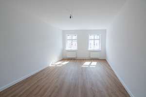 Saniert und bezugsfertig: Lichtdurchflutete Wohnung im Vorderhaus I nahe Karl-Marx-Allee – Palisadenstraße 58, 10243 Friedrichshain, Berlin – Vorschaubild 1