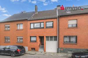 Charmantes Reihenmittelhaus mit Garage und modernem Bad in beliebter Lage von Eschweiler-Dürwiß – Die vollständige Adresse der Immobilie erhältst du vom Anbieter., 52249 Eschweiler – Vorschaubild 1