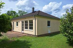 Kompakter Bungalow in Randlage von Dersekow nahe Greifswald – Die vollständige Adresse der Immobilie erhältst du vom Anbieter., 17498 Dersekow – Vorschaubild 3
