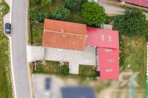 Ländliches Wohnidyll mit viel Platz: Kernsaniertes Bauernhaus mit Garage in Obersdorf – Neustadt a.d. Waldnaab (Kreis) – Vorschaubild 3