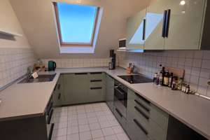 * Sehr gepflegtes Haus * Geräumige 2 Zi. im DG * EBK  * Fußbodenheizung * mietfrei * großes Bad * – Marienberger Str. 11, 9125 Altchemnitz, Chemnitz – Vorschaubild 4