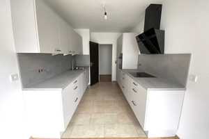 Premium-Apartment mit Bad, Küche, großem Sonnen-Balkon und TG-Stellplatz in zentraler & ruhiger Lage – Marbacher Straße 17, 40597 Düsseldorf – Vorschaubild 12