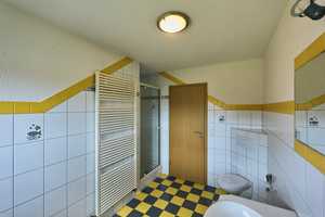 Viel Platz für Ihre individuellen Wünsche: Top-Gepflegtes Wohnhaus mit Büro und großem Grundstück – Tuttlingen (Kreis) – Vorschaubild 49