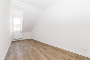 Charmante 3-Zimmer-Dachgeschosswohnung – Die vollständige Adresse der Immobilie erhältst du vom Anbieter., 4317 Neustadt-Neuschönefeld, Leipzig – Vorschaubild 4