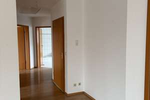 3,5-ZKB-Dachgeschoss-Wohnung in Alt-Käfertal mit zwei Balkonen mit traumhaftem Blick ins Grüne – Die vollständige Adresse der Immobilie erhältst du vom Anbieter., 68309 Käfertal, Mannheim – Vorschaubild 10