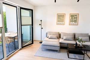 Hochwertig möblierte 3-Zimmer-Wohnung mit Süd-Loggia, TG und Einbauküche – Anneliese-Fleyenschmidt-Straße 15, 81737 Altperlach, München – Vorschaubild 1