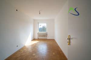 Frisch renovierte Dreizimmerwohnung mit Südbalkon und Garage im inneren Westen – Prüfeninger Straße 45A, 93049 Westenviertel, Regensburg – Vorschaubild 9
