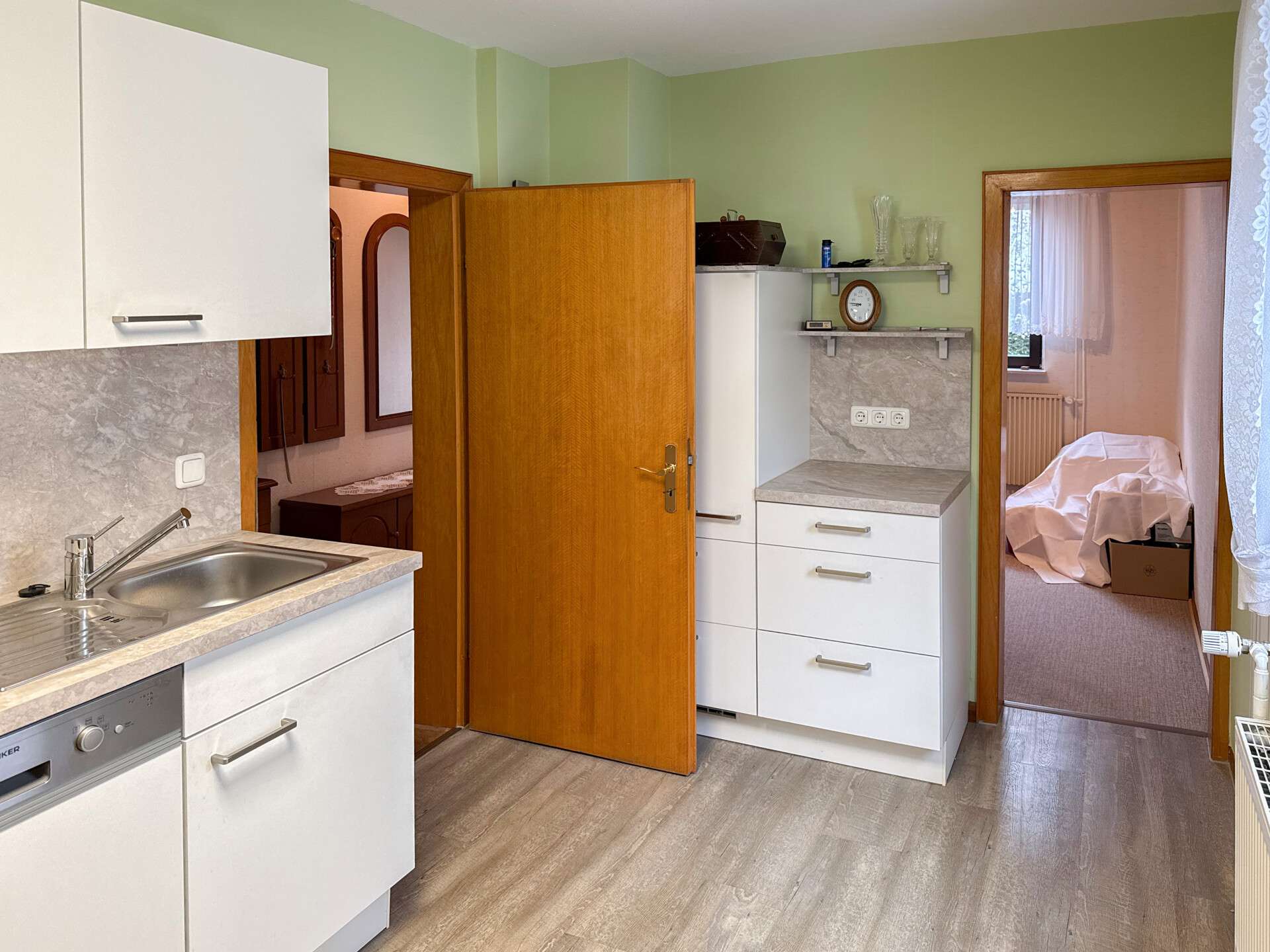 Immobilie in Gehlert - Zwei Wohnhäuser auf großem Grundstück in ruhiger Ortsrandlage! Ideal für Mehrgenerationen - Bild 0