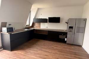Viel Platz für den Alltag: Großzügige 5-Zimmer-Wohnung in Krefeld – Sankt Töniser Straße 151, 47804 Kempener Feld/Baackeshof, Krefeld – Vorschaubild 1
