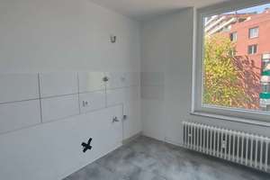 Renovierte 3 Zimmer Wohnung mit Balkon im 3.OG ab sofort zu vermieten! – Dieselstraße 91, 47803 Benrad-Nord, Krefeld – Vorschaubild 10
