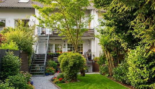 Bild von Reihenmittelhaus in Offenbach Bürgel – 143 m² Wohnfläche mit Balkon, Terrasse und Garage