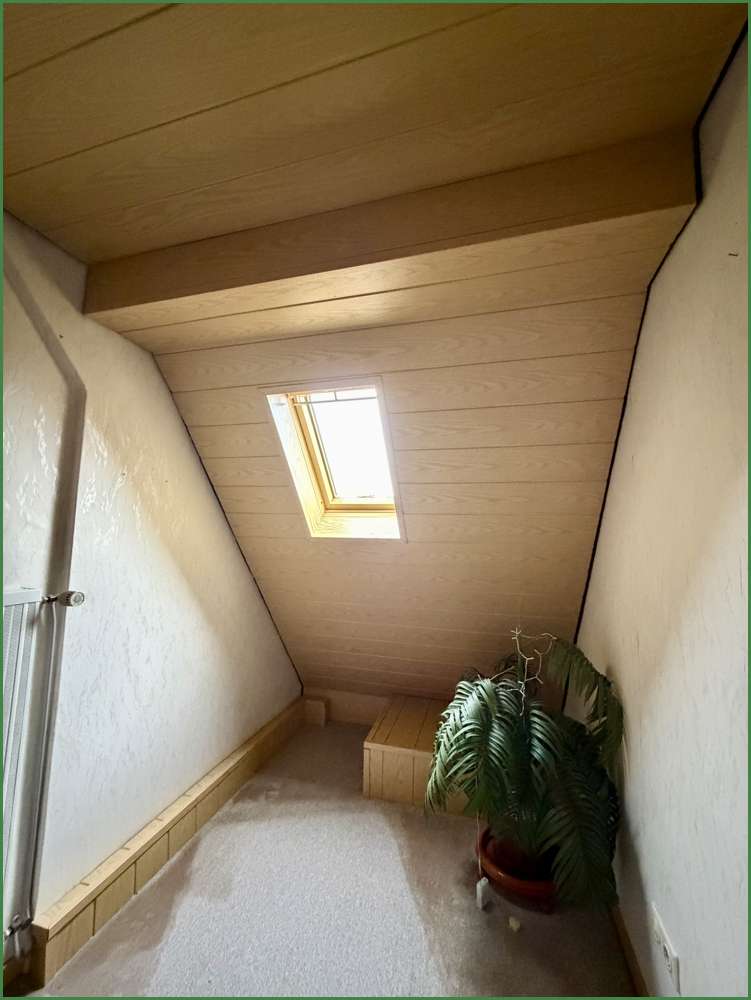 Immobilie in Burscheid - Sanierungsobjekt: Zwei Doppelhaushälften mit Garten und Doppelgarage in begehrter Lage von Burscheid - Bild 0