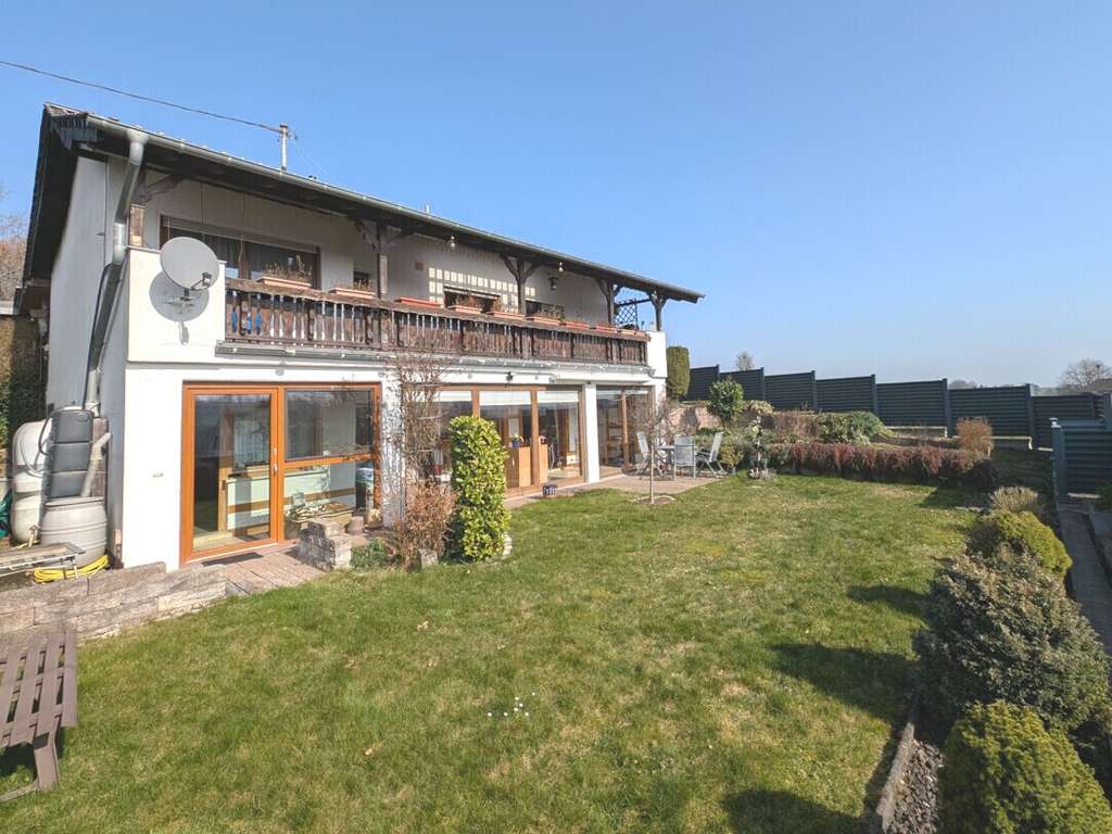 Immobilie in Windeck - Geräumiges Einfamilienhaus in sonnenverwöhnter Höhenlage! - Bild 2