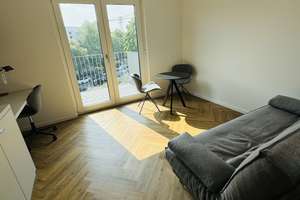 Möbliertes 1-Zimmer-Apartment zwischen Spree und Stadt - Inklusive EBK, Fußbodenheizung und Balkon – Henriette-Lustig-Strasse 21, 12555 Köpenick, Berlin – Vorschaubild 1