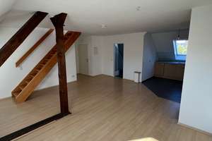 Schöne Dachgeschosswohnung über 2 Etagen Nähe Schrevenpark/Wilhelmplatz – Wörthstraße 12, 24116 Schreventeich, Kiel – Vorschaubild 2
