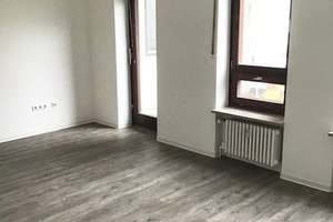 Neu renovierte 3,5-Zimmer-Citywohnung ab sofort frei. – Kaulbachstr. 9, 90408 Pirckheimerstraße, Nürnberg – Vorschaubild 1