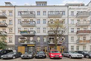 Provisionsfrei – großzügige Wohnung mit Altbaucharme und zwei Balkonen in gefragter Lage – Die vollständige Adresse der Immobilie erhältst du vom Anbieter., 10437 Prenzlauer Berg, Berlin – Vorschaubild 1