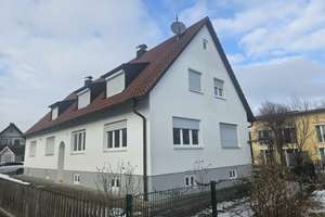 Erstbezug nach Sanierung: 5 Zimmer Wohnung / Doppelhaushälfte