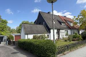 Lübeck Eichholz Nähe Wakenitz: Familien-DHH mit 5 Zimmern, 120 m² auf 820 m² Eigenland – Die vollständige Adresse der Immobilie erhältst du vom Anbieter., 23564 Sankt Gertrud, Lübeck – Vorschaubild 3