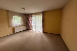 Die Lage wird Sie begeistern! Großes Zweifamilienhaus mit viel Potential für Ihre Wohnträume – Die vollständige Adresse der Immobilie erhältst du vom Anbieter., 70599 Schönberg, Stuttgart – Vorschaubild 25