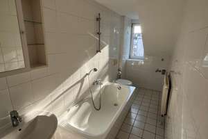 DG/ Bad mit Wanne + Fenster / Balkon an der Küche - frei ab sofort – Matthesstr. 27, 9113 Schloßchemnitz, Chemnitz – Vorschaubild 6