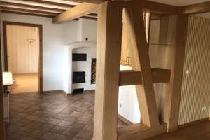 Historisches  MFH mit u.a. stilvoller 6 Zi.-Maisonettewohnung sowie großräumige Gewerbenutzung – Die vollständige Adresse der Immobilie erhältst du vom Anbieter., 60388 Bergen-Enkheim, Frankfurt am Main – Vorschaubild 2