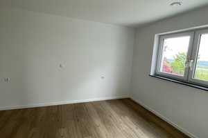 Schöne und lichtdurchflutete 2-Zimmerwohnung mit EBK und Terrasse in Ulm-Ermingen – Die vollständige Adresse der Immobilie erhältst du vom Anbieter., 89081 Ermingen, Ulm – Vorschaubild 5