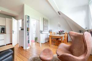 Dachgeschosswohnung mit Weitblick über die Dächer von Eimsbüttel! – Die vollständige Adresse der Immobilie erhältst du vom Anbieter., 20255 Eimsbüttel (Ortsteil), Hamburg – Vorschaubild 8