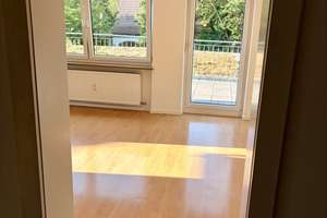 Helle 3-Zi-Wohnung mit großem Balkon in Obergiesing / Ramersdorf – naturnah und ideal geschnitten – Die vollständige Adresse der Immobilie erhältst du vom Anbieter., 81549 Balanstraße-West, München – Vorschaubild 3