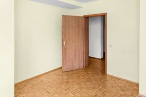 Einfamilienhaus mit Pool, Terrasse & Balkonen, inklusive 2 Garagen – optional als Zweifamilienhaus – Die vollständige Adresse der Immobilie erhältst du vom Anbieter., 46242 Fuhlenbrock, Bottrop – Vorschaubild 31